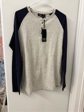 RDI Men’s Crewneck Henley Sweater - Gray Body with Navy Sleeves medium Nordstrom